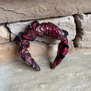New🌟Anthropologie Black and Pink Scrunchie Headband
